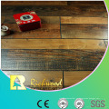 Piso laminado en V-Grooved raspado mano de la nuez de 12.3mm